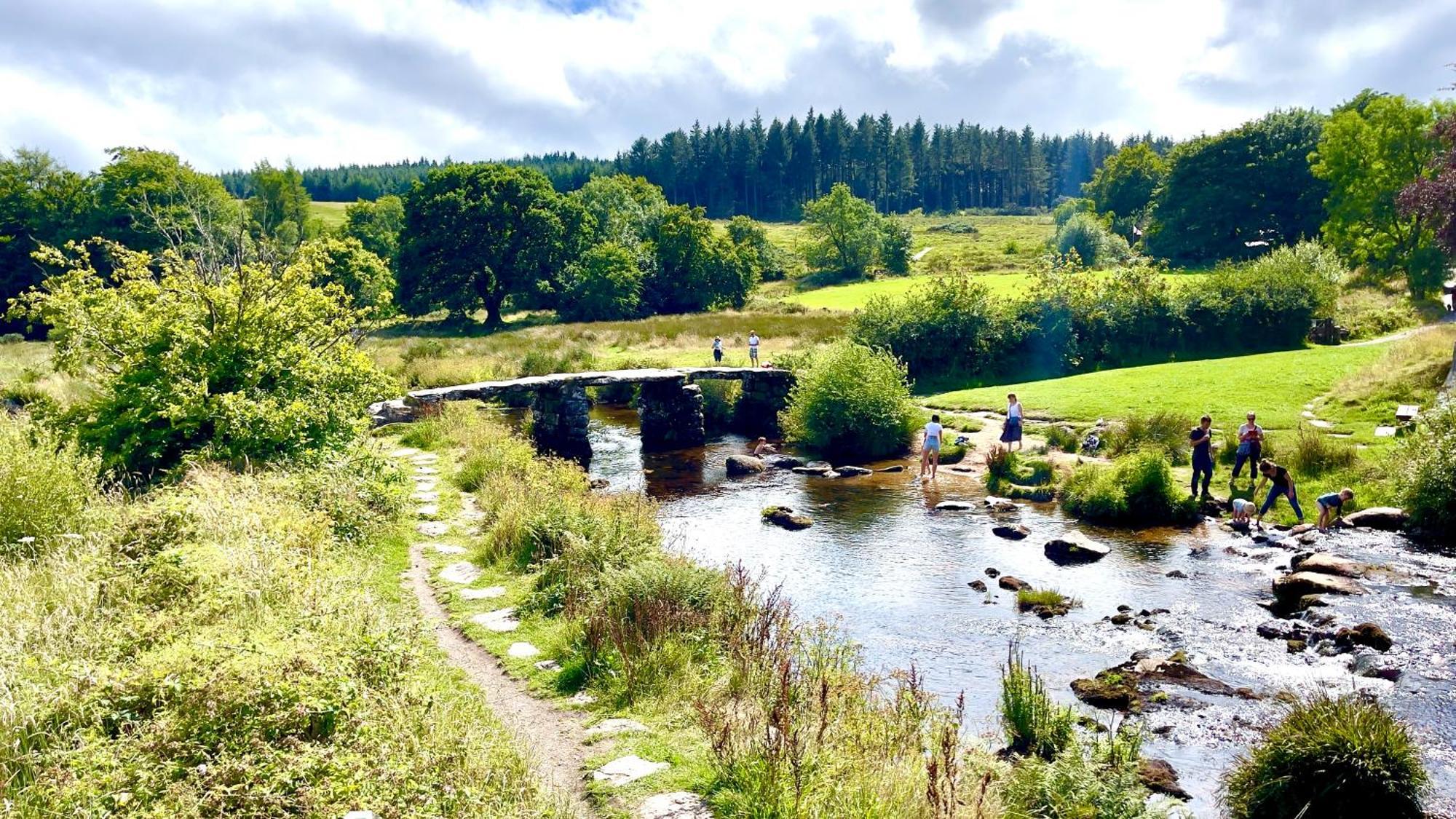 Peaceful Cowslip Lodge - Finlake Spa Resort In Devon Chudleigh ภายนอก รูปภาพ